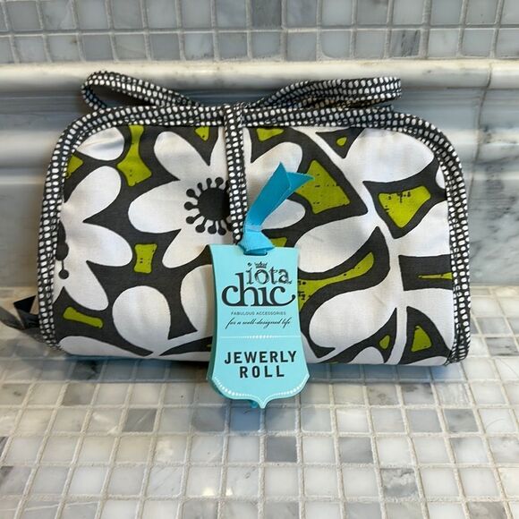 Iota Chic Jewelry - Iota Chic NWT Travel Jewelry Roll Storage Bag